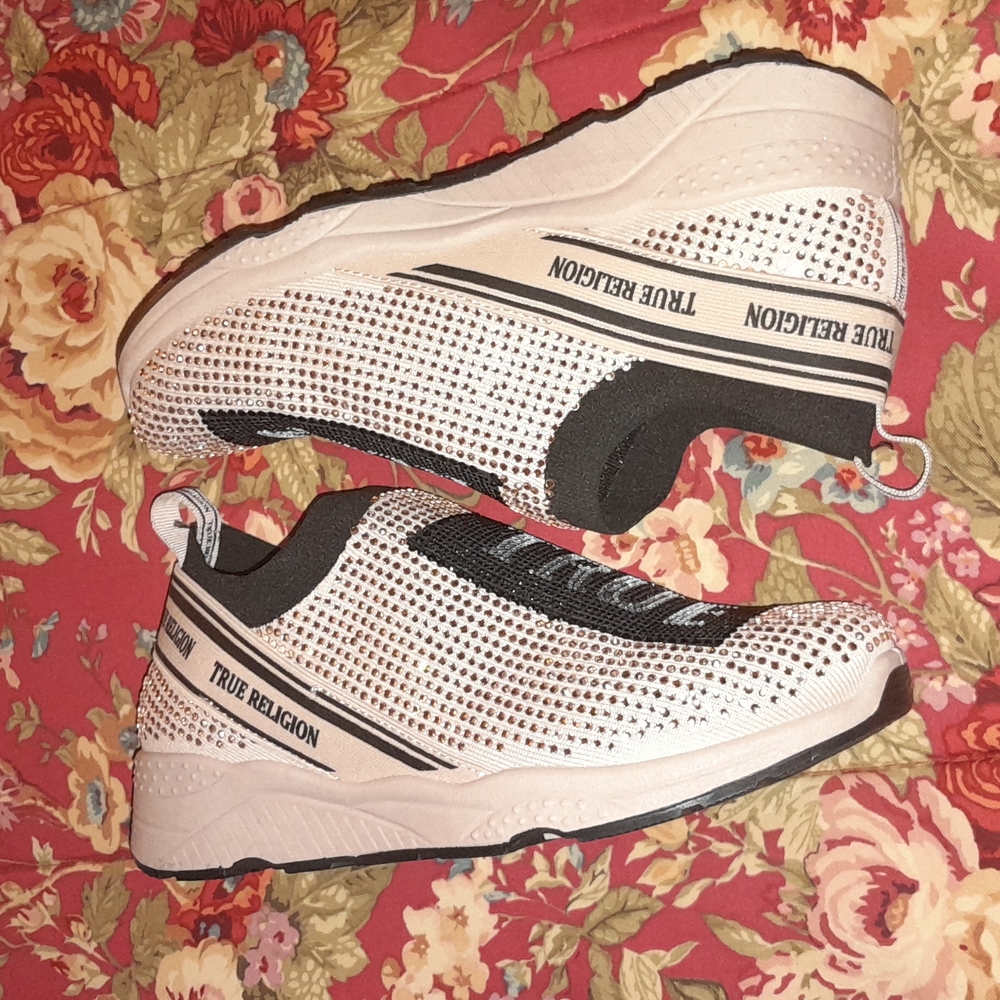 🌺TRUE RELIGION Sneakers - Picture 2 of 7